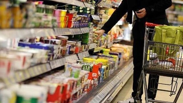 با همکاری مردم، بازار کالاهای اساسی در شرایط آرام و پایدار قرار دارد