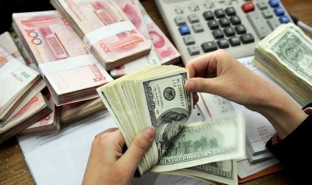 سقف ۱۰۰۰ دلاری خرید ارز، بازار را وارد فاز تازه‌ای کرد