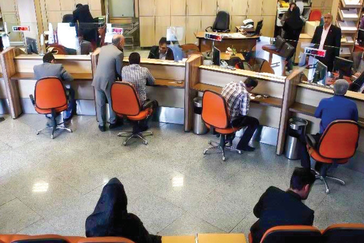 ۱۶ بانک همچنان درگیر بحران کفایت سرمایه