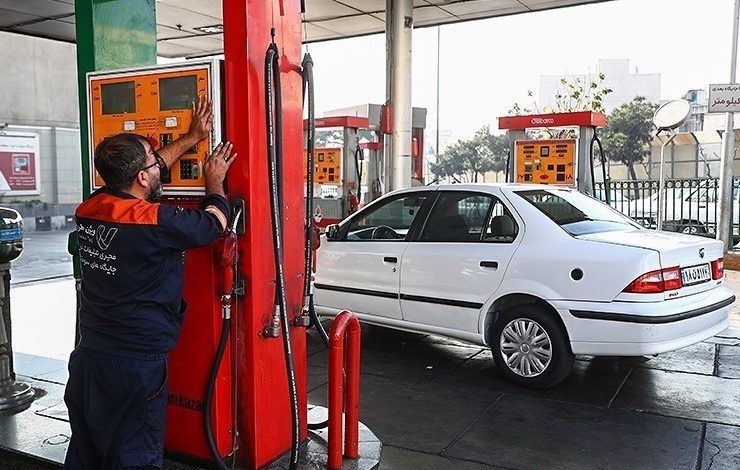 آغاز سوخت‌گیری با کارت بانکی از تیرماه